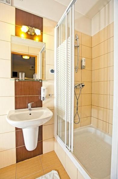 Hotel Rypsowka Nowy Sacz Ruang foto