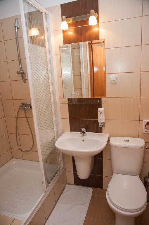 Hotel Rypsowka Nowy Sacz Bagian luar foto